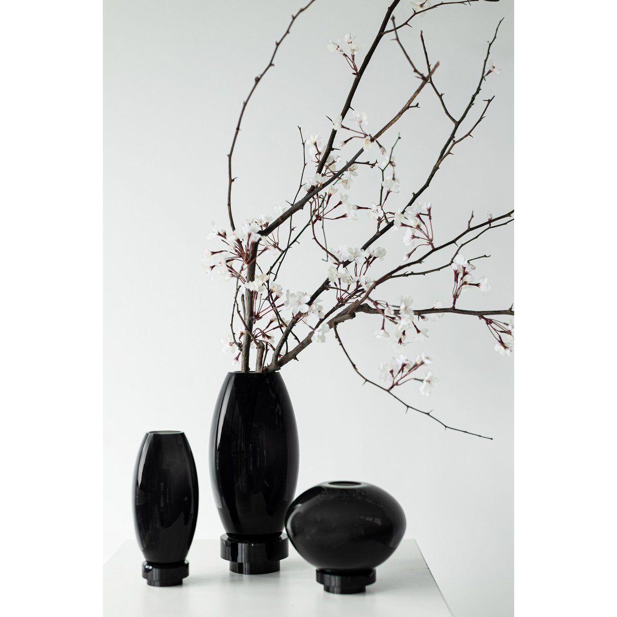 Petit vase moderne, design innovant, dos en verre haut de gamme. RUD15ZW