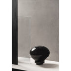 Vase boule design innovant, verre noir, RUD00_Luxury Edition