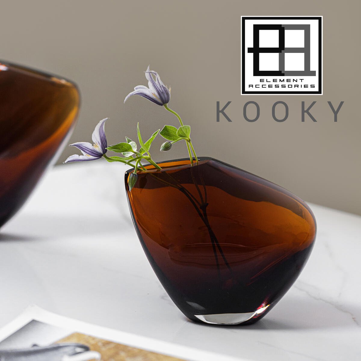 Art de la Table Vase au design innovant, forme organique ressemblant à un galet, KOOKY21AM Zistyhome art de la table