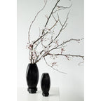 Vase moderne, design innovant, verre haut de gamme noir. RUD30