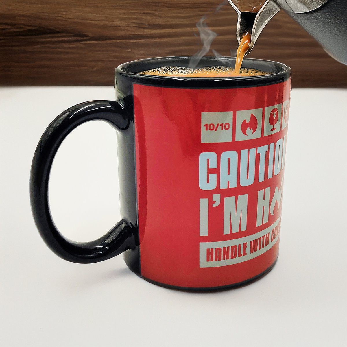 Mad Monkey - Tasse "Caution I am Hot" - avec changement de couleur