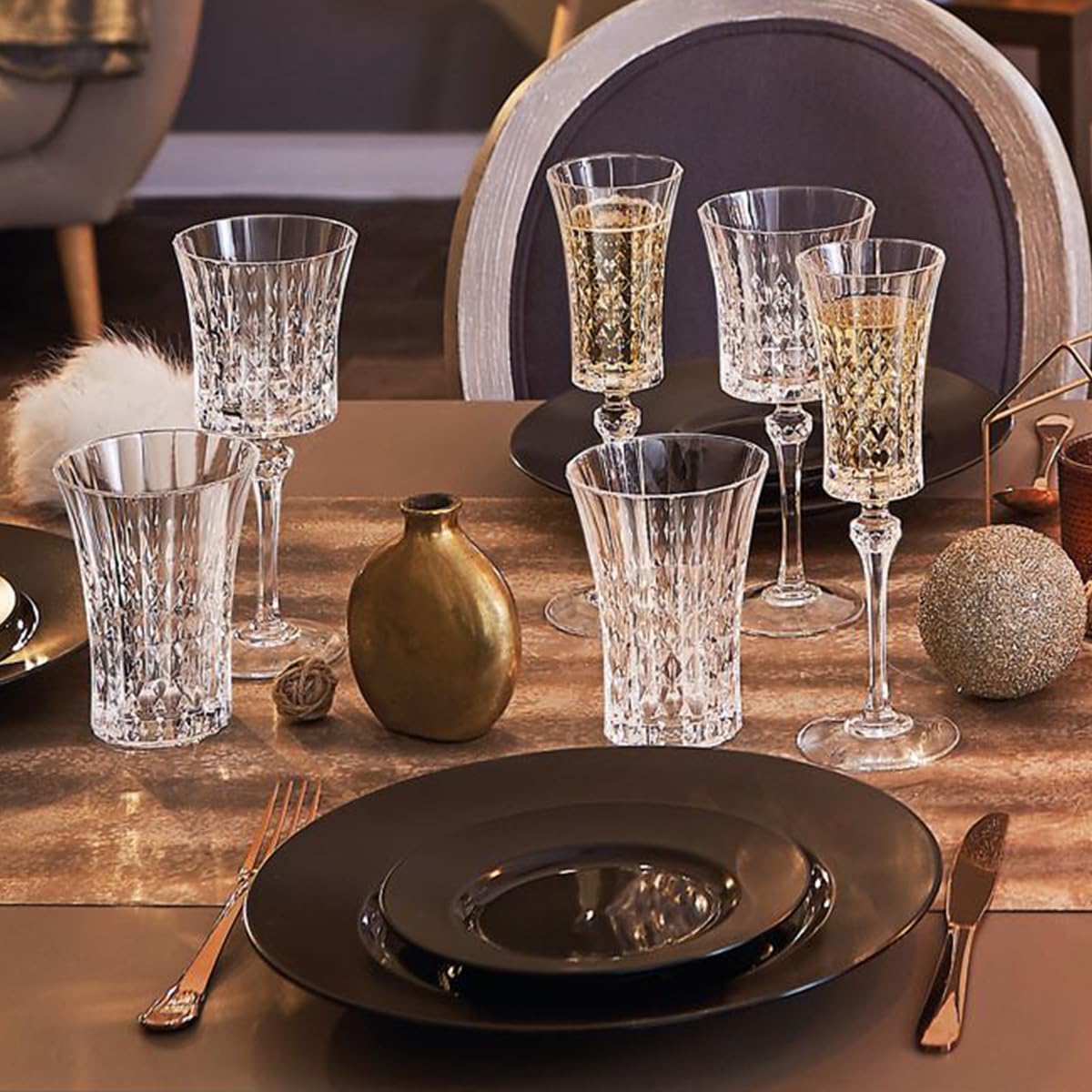 Cristal d'Arques Paris - Collection Lady Diamond - 6 Verres à pied 27 cl - Brillance, Transparence et Haute Résistance - Fabriqués en France - Emballage renforcé, adapté à la vente en ligne