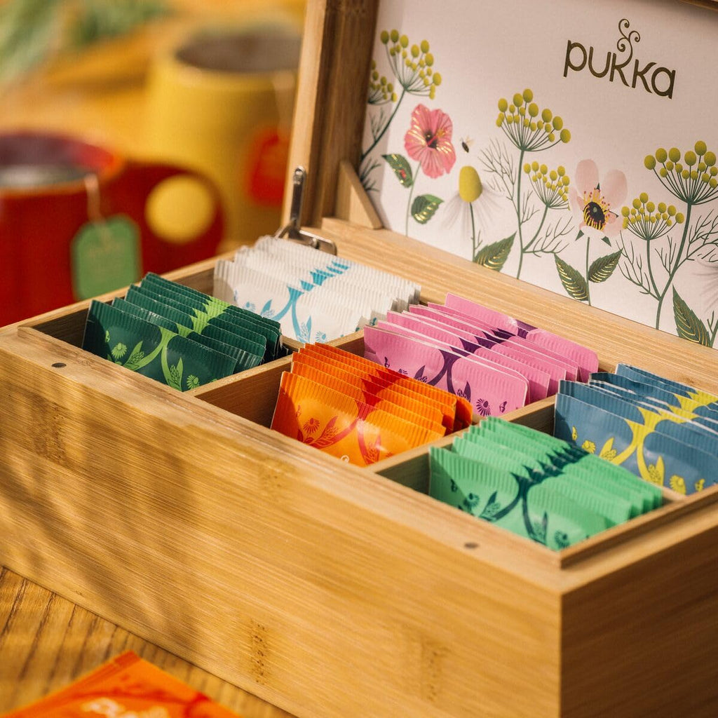 Pukka Coffret Relax, Idée Cadeau Homme et Femme, Coffret de Tisanes, Assortiment de 5 Infusions Relaxantes, 100% Bio Et Commerce Equitable, 45 sachets Tisanes