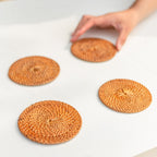 Ensemble de sous-verres ronds en rotin de 4 ou 8 TIBU faits à la main