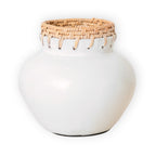 Vase blanc – Vase décoratif rond – Petit vase pour fleurs séchées – Vase en argile fait main – Vase à fleurs en argile et rotin (Ø 23 cm) TUBAN
