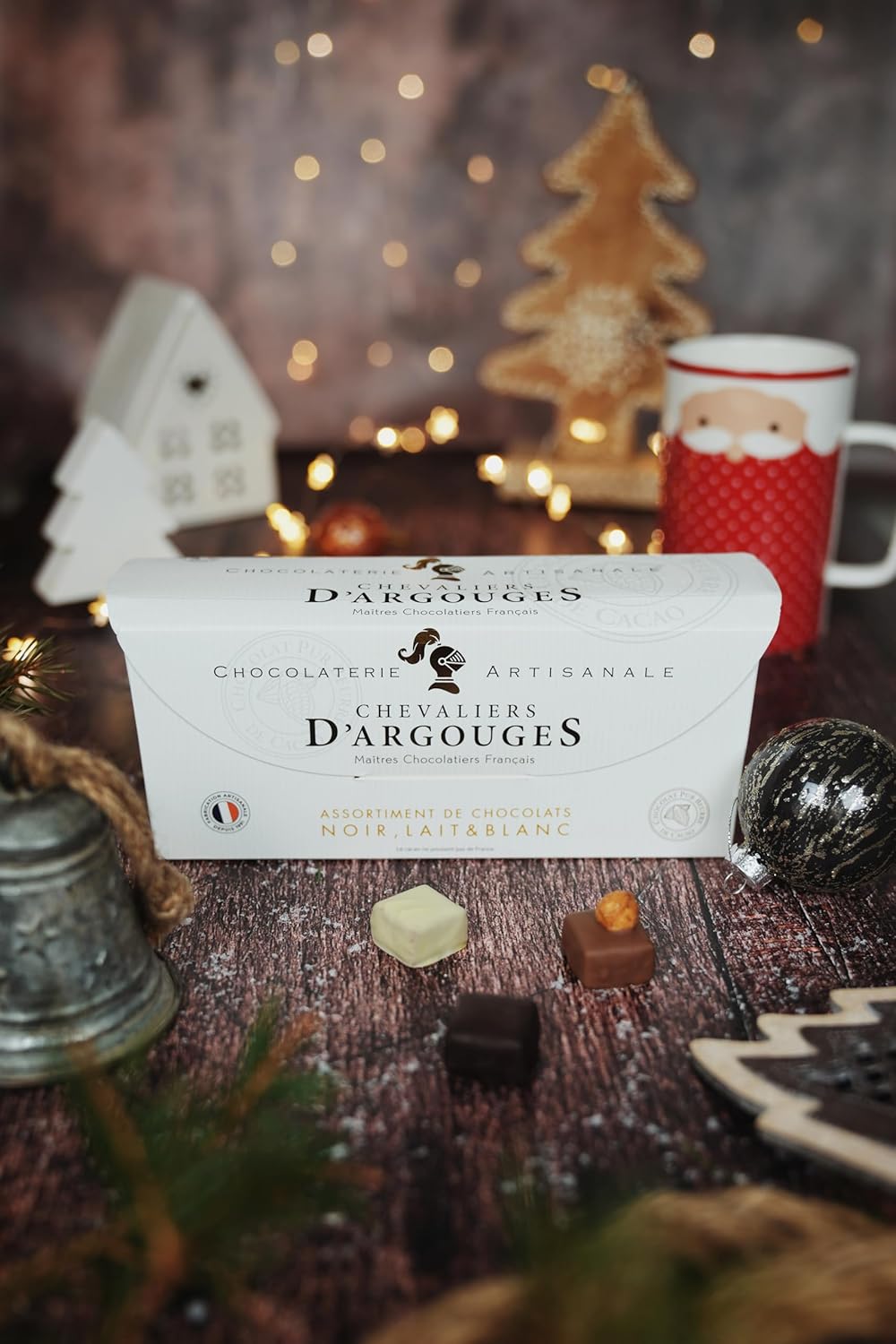 CHEVALIERS D'ARGOUGES Maîtres Chocolatiers Français - Assortiment de chocolats noir 70%, lait 33% et blanc - Ballotin dégustation 355g
