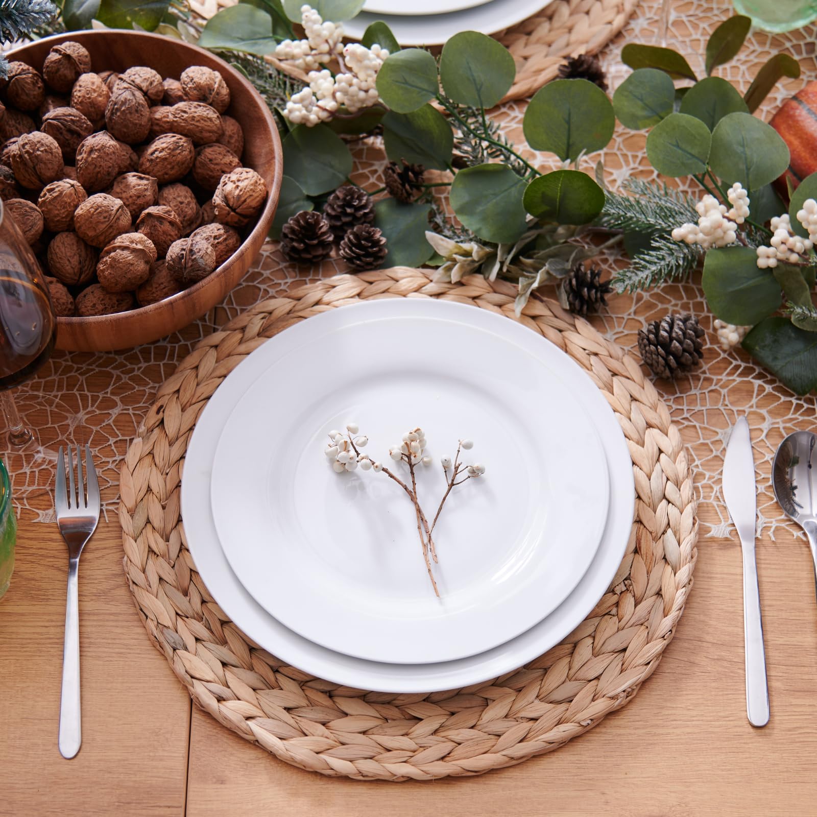 1.1.1. YANGQIHOME Set de Table Rond (Lot de 6) - Dessous de Plats en Jacinthe d'eau Naturelle et Paille Tressée pour Table de Salle à Manger (30 cm)