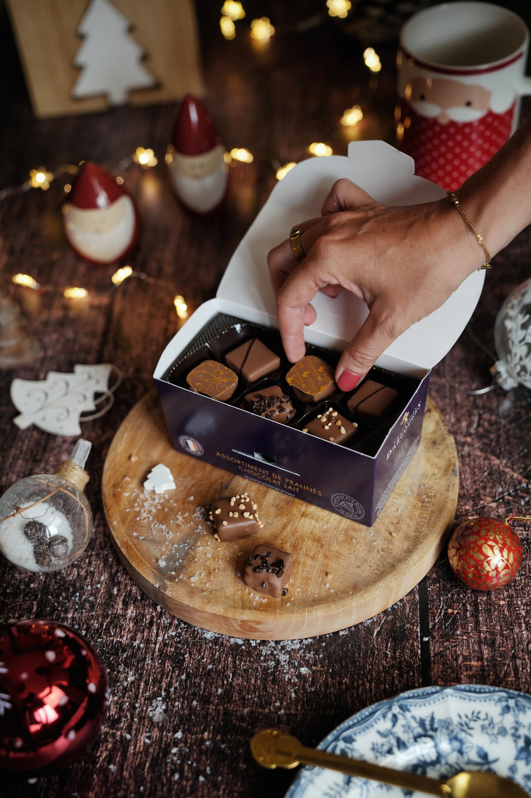 CHEVALIERS D'ARGOUGES Maîtres Chocolatiers Français - Assortiment de pralinés chocolat lait 33% - Ballotin Dégustation 185g