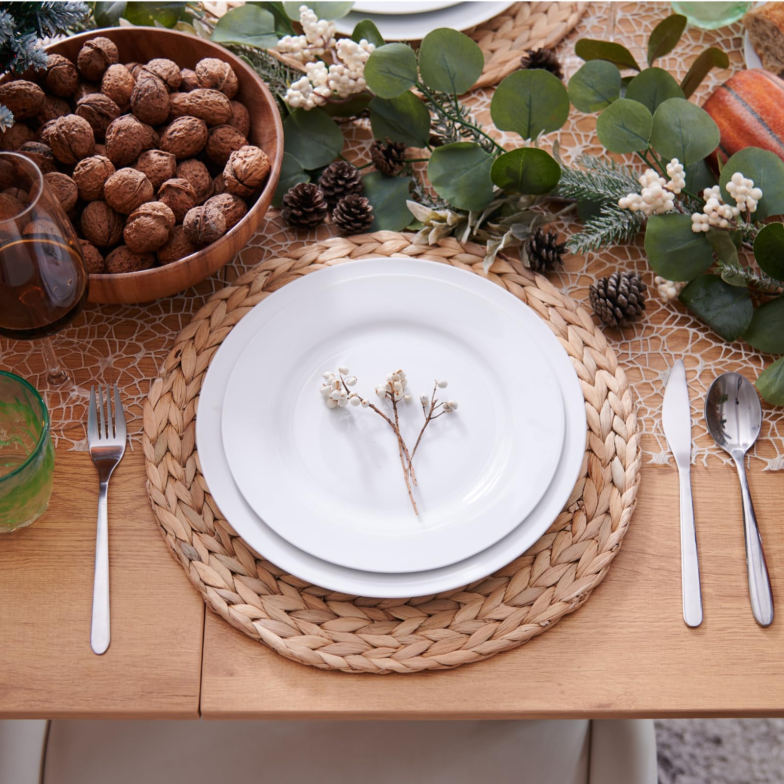 1.1.1. YANGQIHOME Set de Table Rond (Lot de 6) - Dessous de Plats en Jacinthe d'eau Naturelle et Paille Tressée pour Table de Salle à Manger (30 cm)