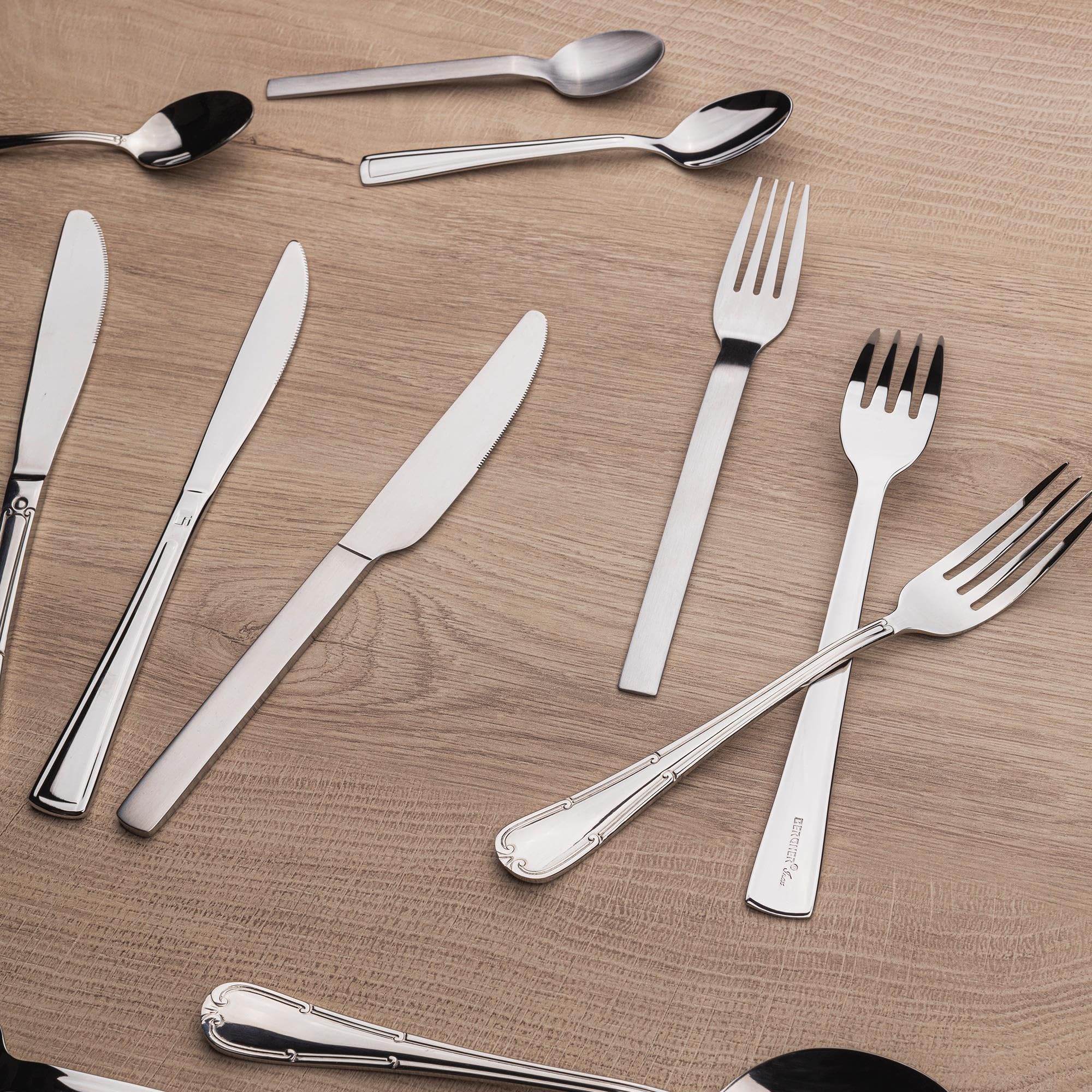 BERGNER Lyon - Ensemble complet 24 couverts - 6 couteaux - 6 fourchettes - 6 cuillères - 6 cuillères à thé - En acier inoxydable robuste - Finition polie mate - Facile à laver