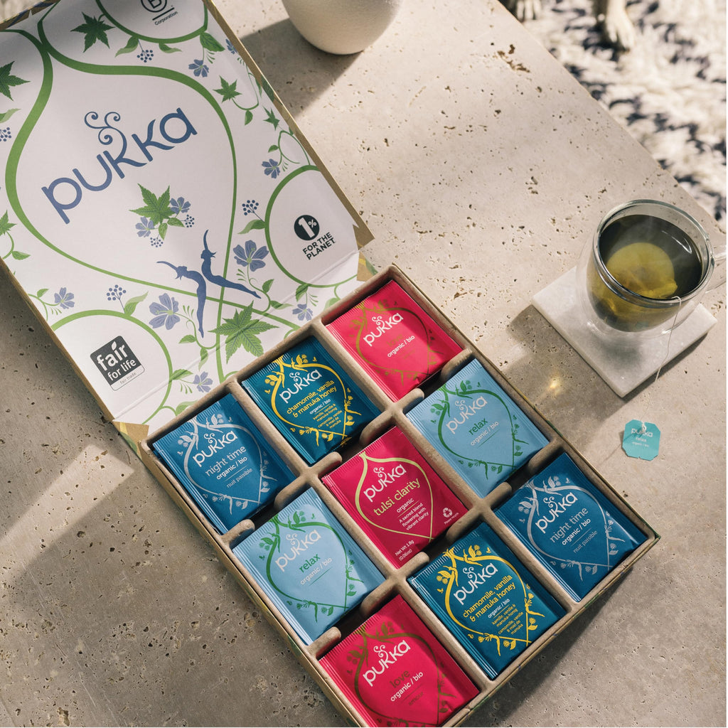 Pukka Coffret Relax, Idée Cadeau Homme et Femme, Coffret de Tisanes, Assortiment de 5 Infusions Relaxantes, 100% Bio Et Commerce Equitable, 45 sachets Tisanes