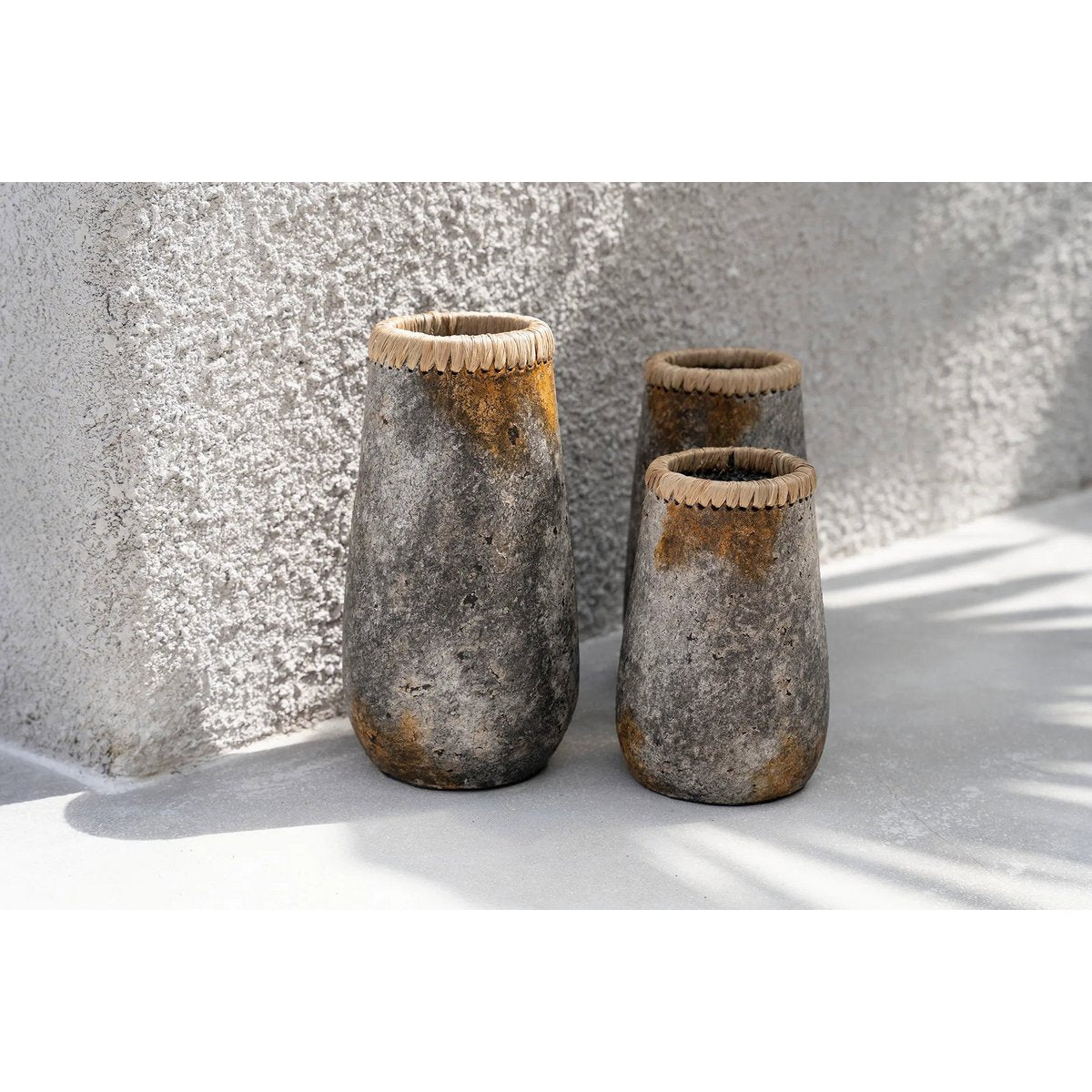 Le Vase Sournois - Gris Antique - M