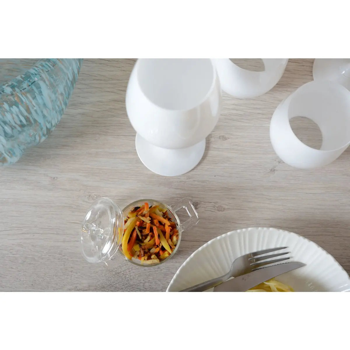 Assiette creuse blanche Flora 21.2x21.2x3.8cm AULICA