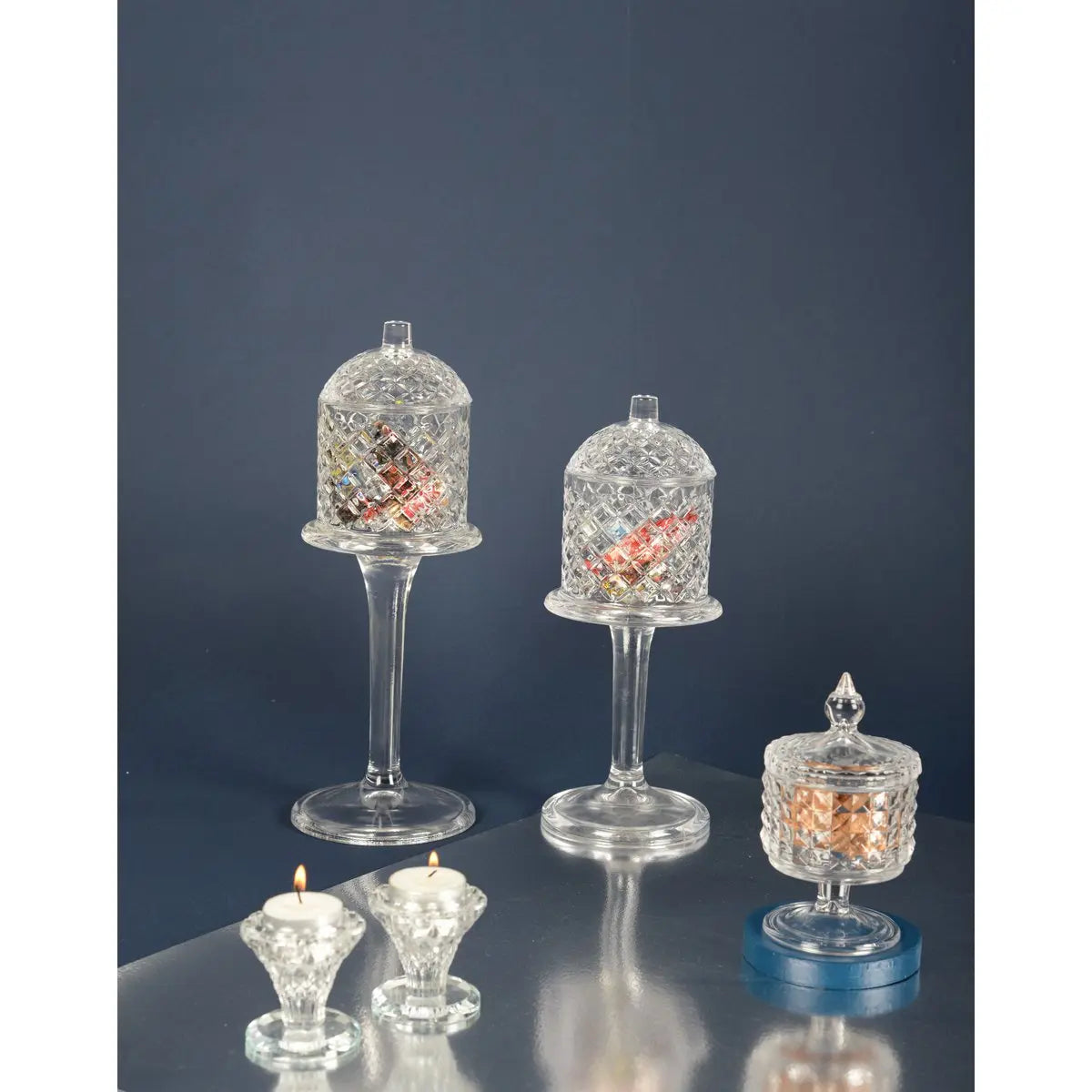 Bonbonnière en verre sur pied avec couvercle 10x33cm AULICA
