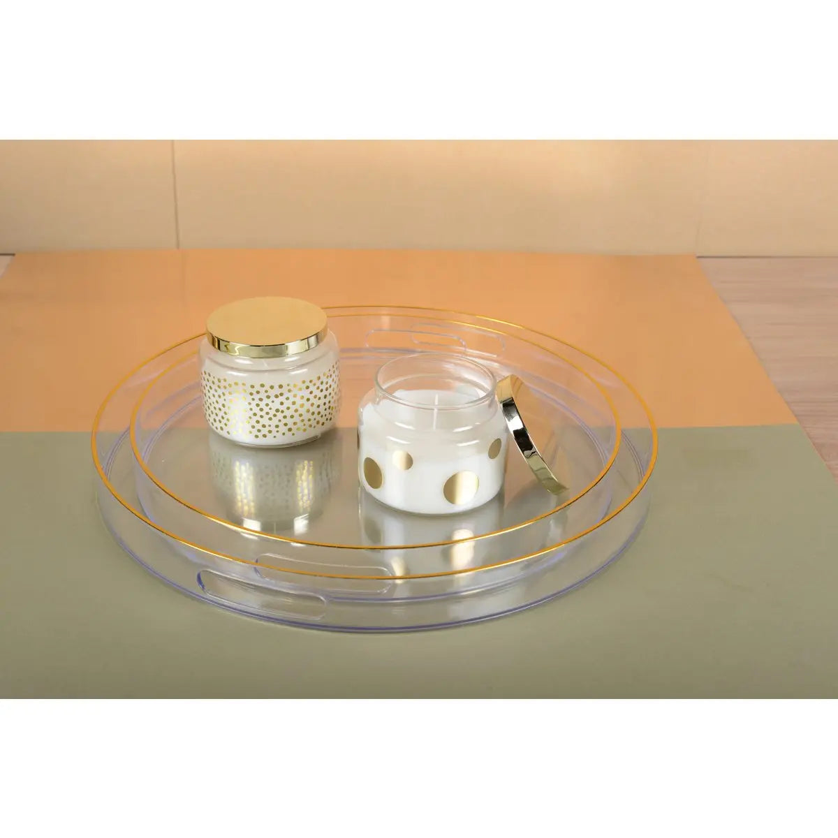 Bougie ronde avec points et couvercle doré parfum sauge AULICA