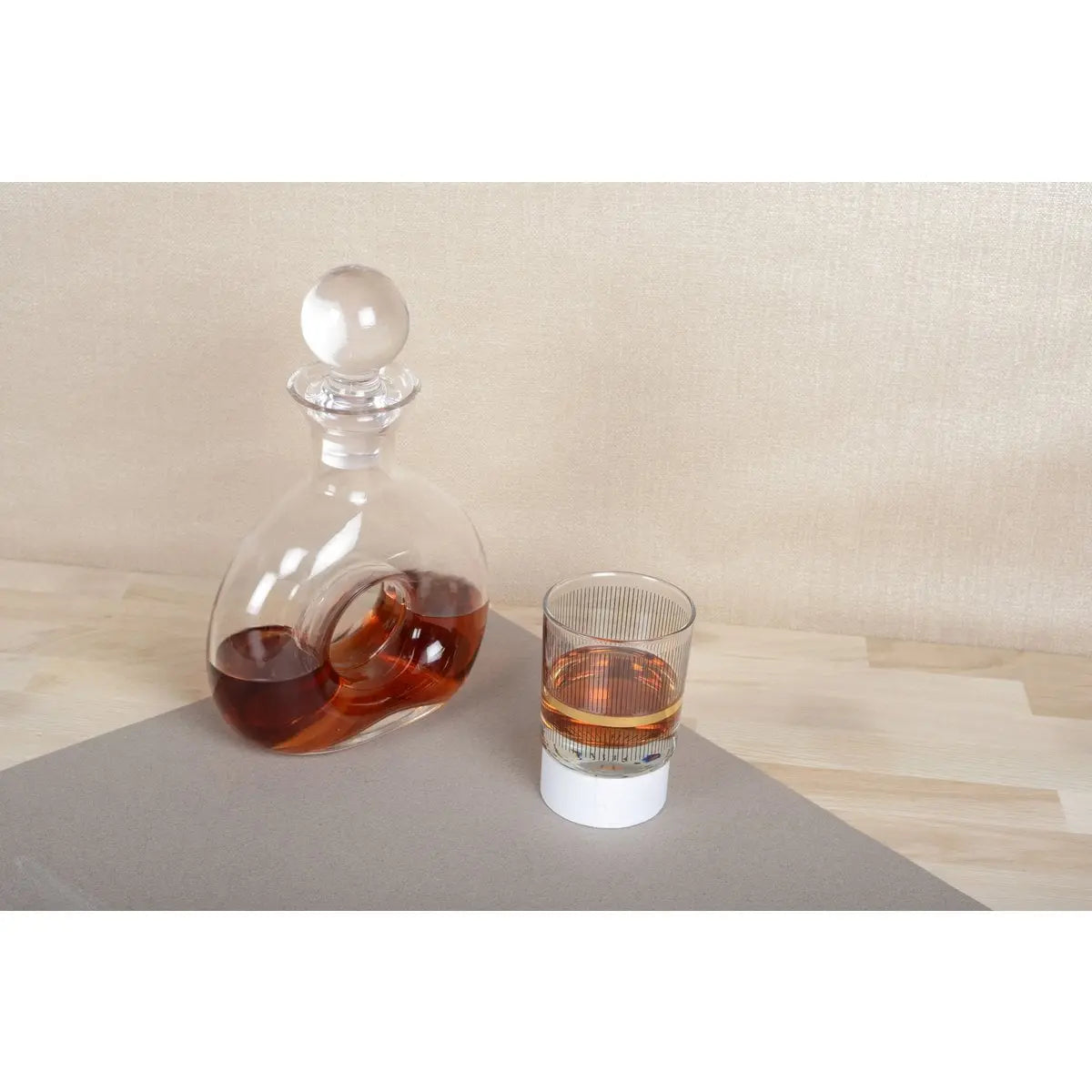 Carafe à whisky en verre avec trou 19x27.5cm AULICA