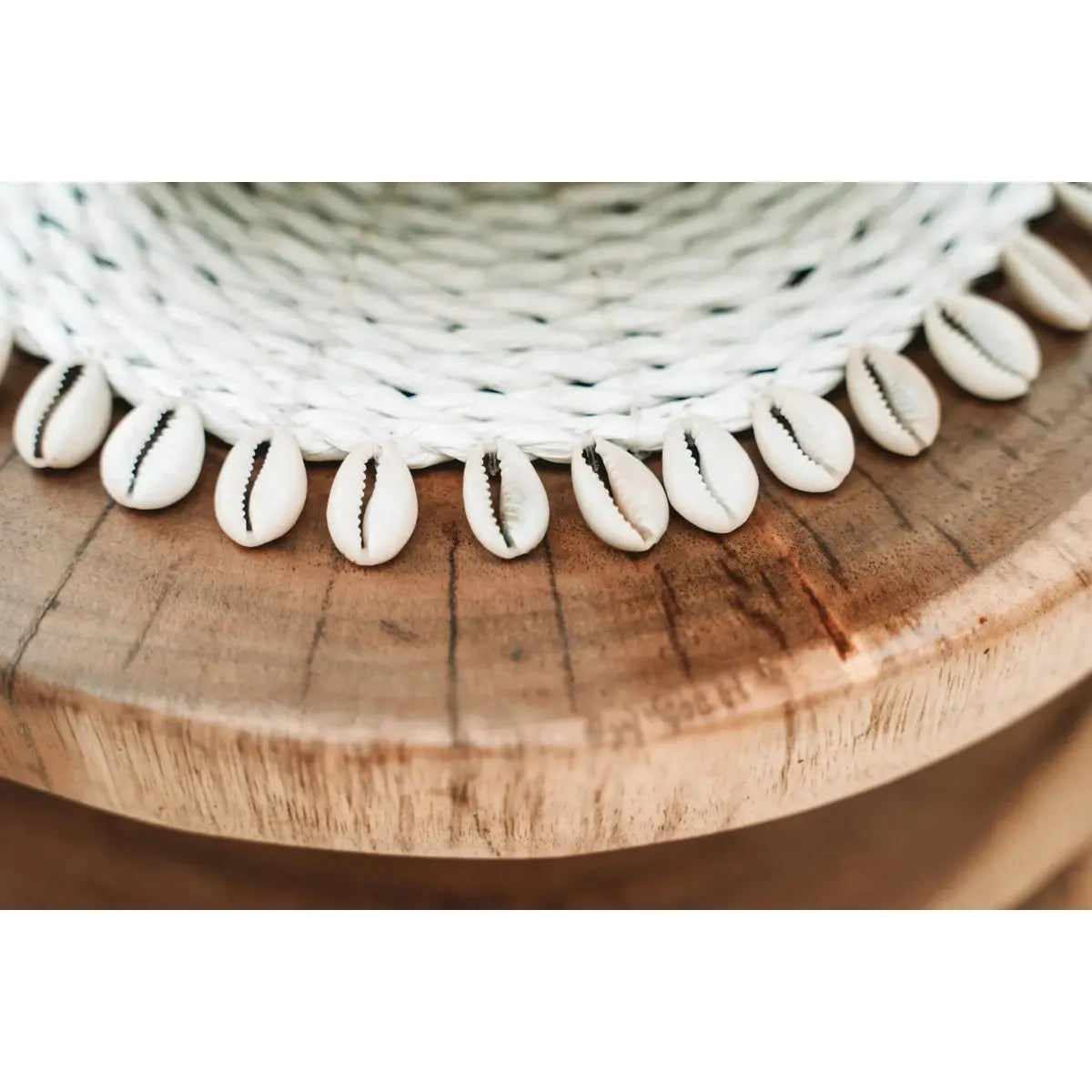 Coaster Seagrass Shell Pan - Blanc Bazar Bizar Living