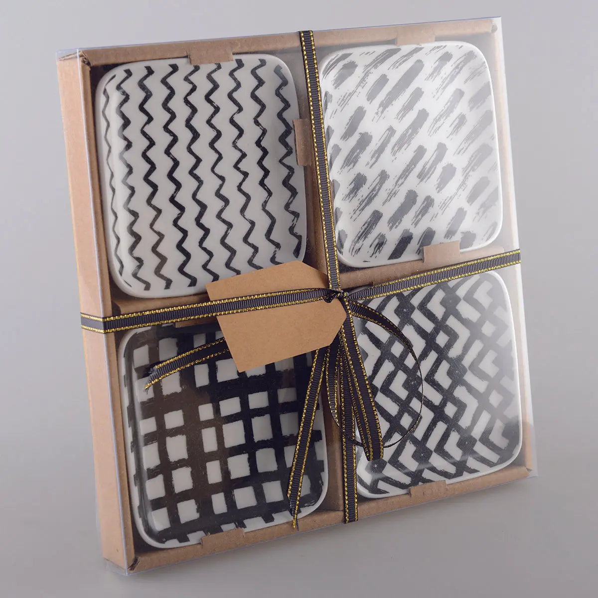 Coupelles noires et blanches 9.5cm - lot de 4 AULICA