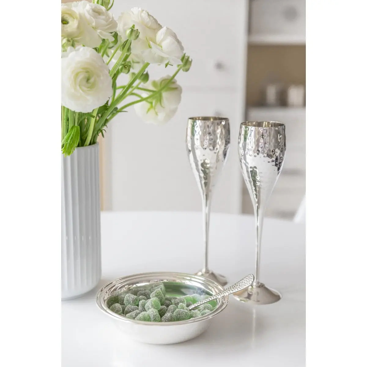 EDZARD set de 2 flûtes à champagne Dodo, martelées, argentées, hauteur 23 cm, contenance 200 ml EDZARD-SHOP.com