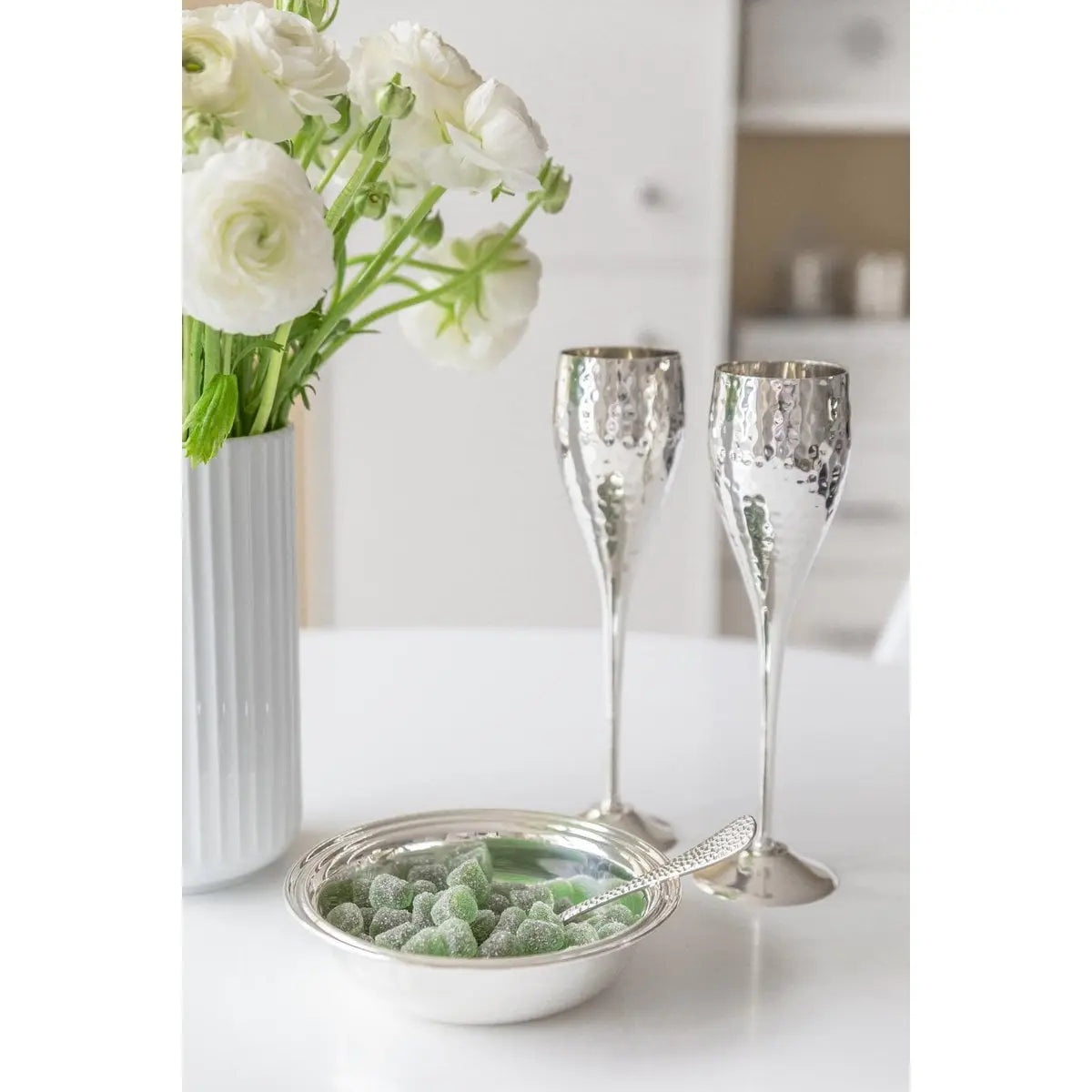 EDZARD set de 2 flûtes à champagne Dodo, martelées, argentées, hauteur 23 cm, contenance 200 ml EDZARD-SHOP.com