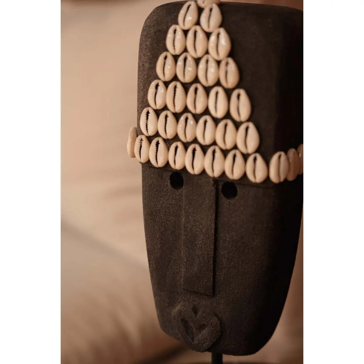 La pierre Sumba %2332 sur support Bazar Bizar Living