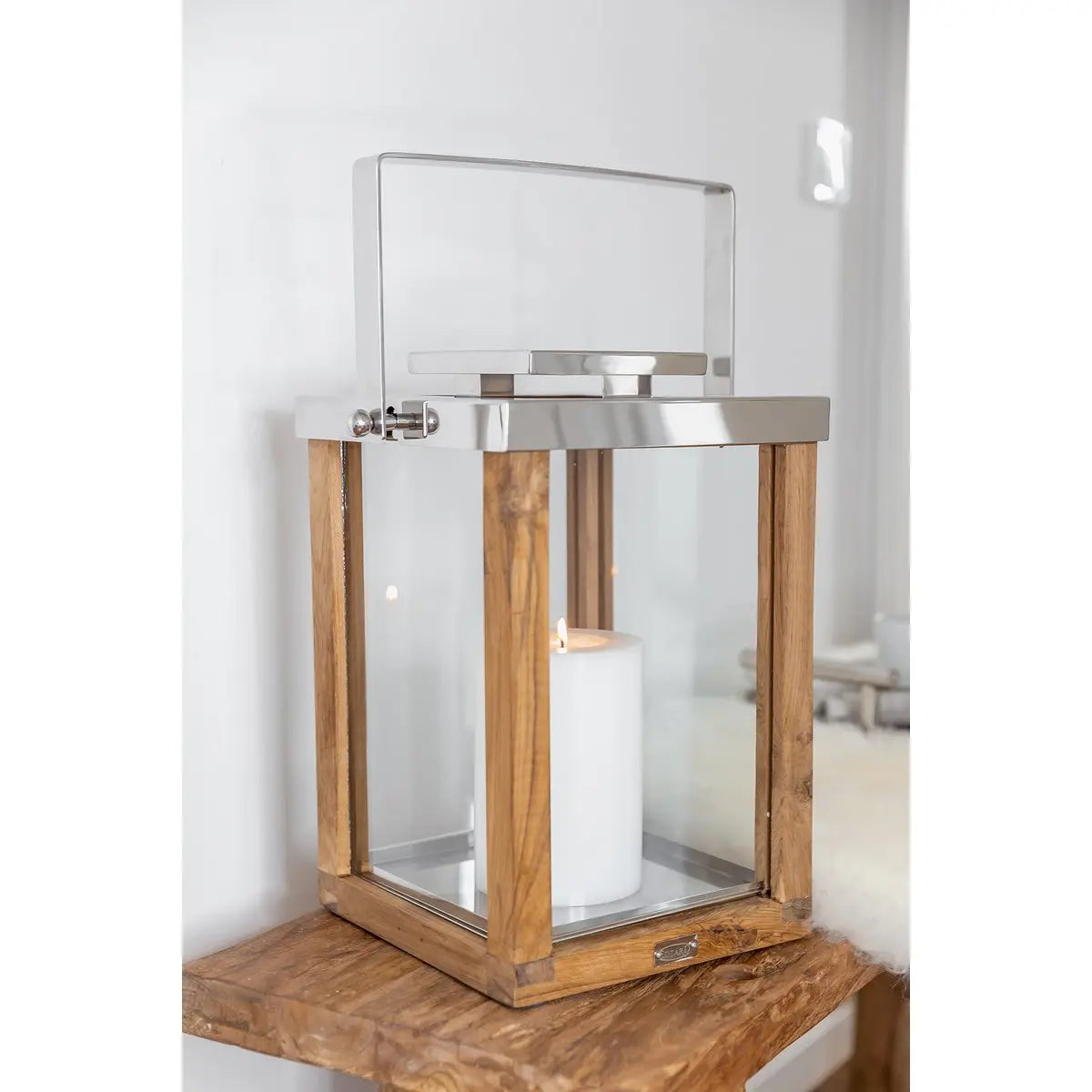 Lanterne EDZARD Miami avec manche rabattable, bois et inox nickelé brillant, hauteur 45,5 cm EDZARD-SHOP.com