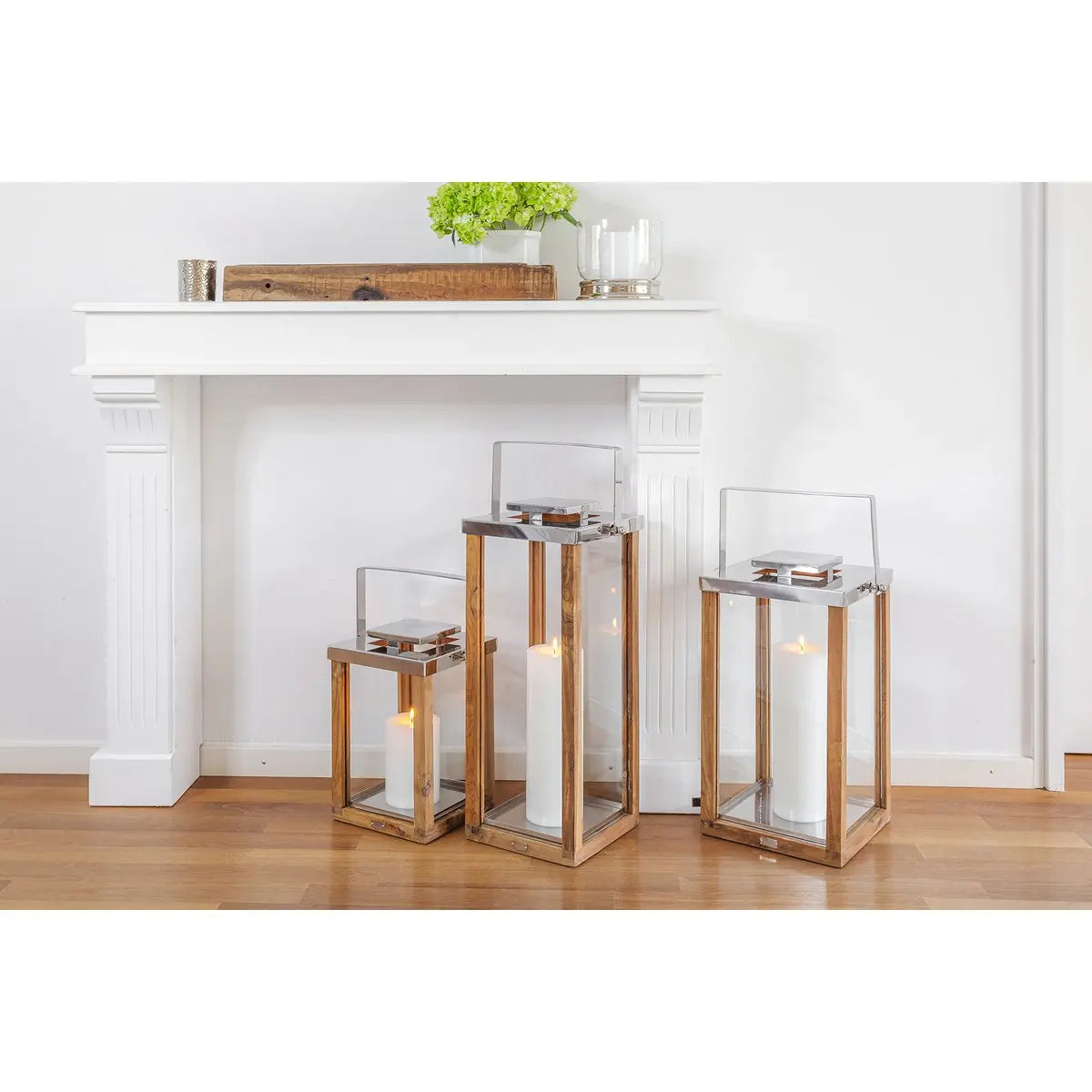 Lanterne EDZARD Miami avec manche rabattable, bois et inox nickelé brillant, hauteur 45,5 cm EDZARD-SHOP.com