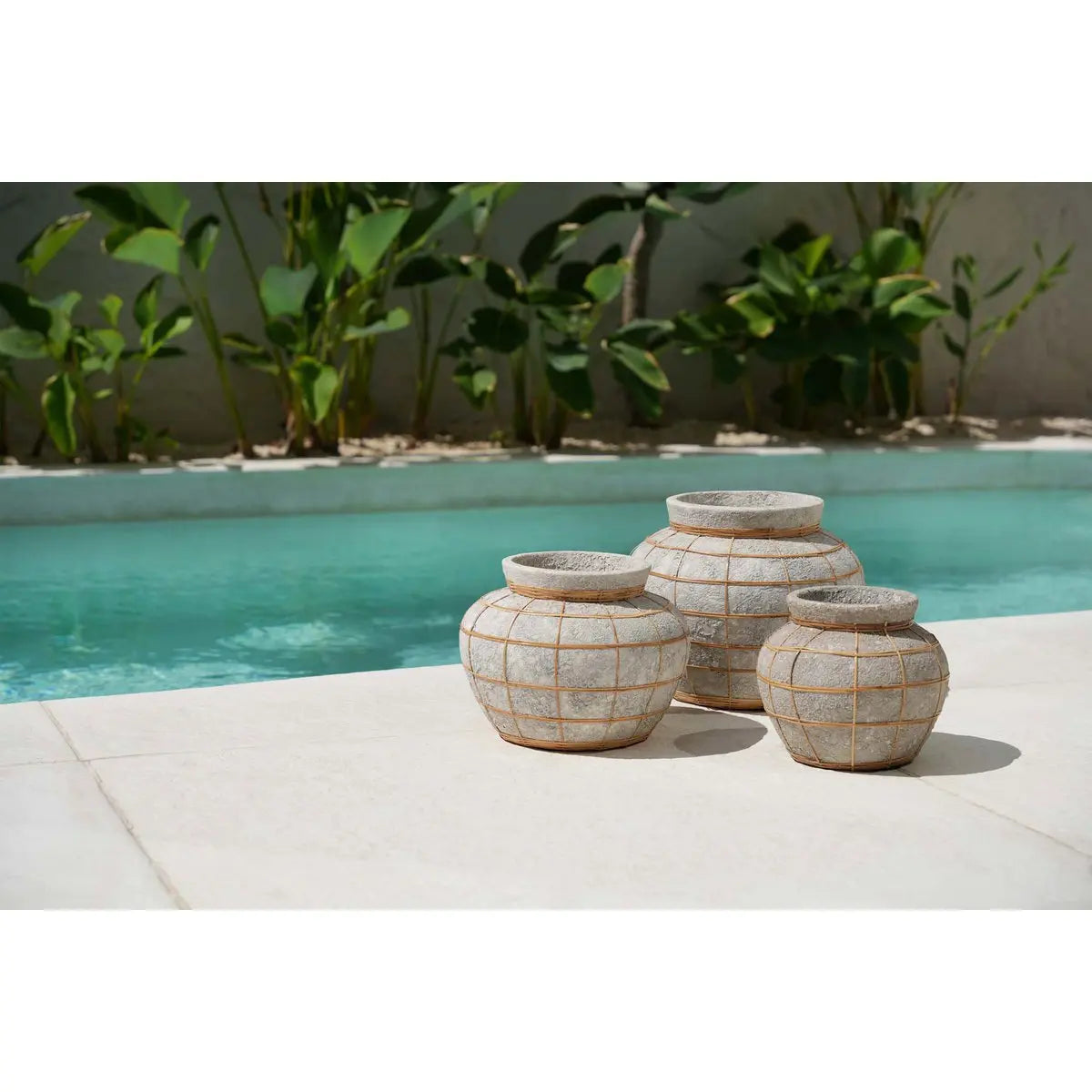 Le Vase Belly - Béton Naturel - M Bazar Bizar Living