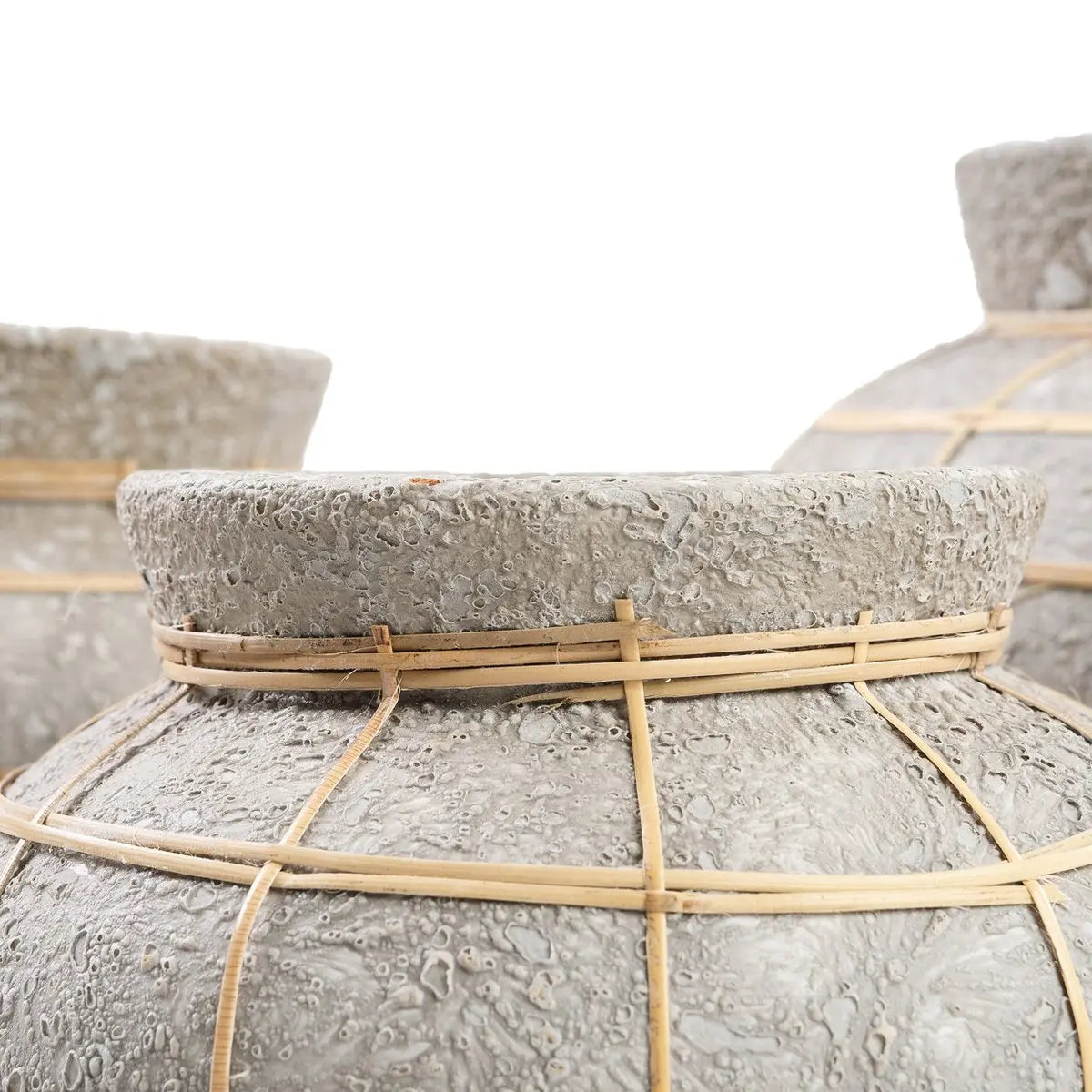 Le Vase Belly - Béton Naturel - M Bazar Bizar Living