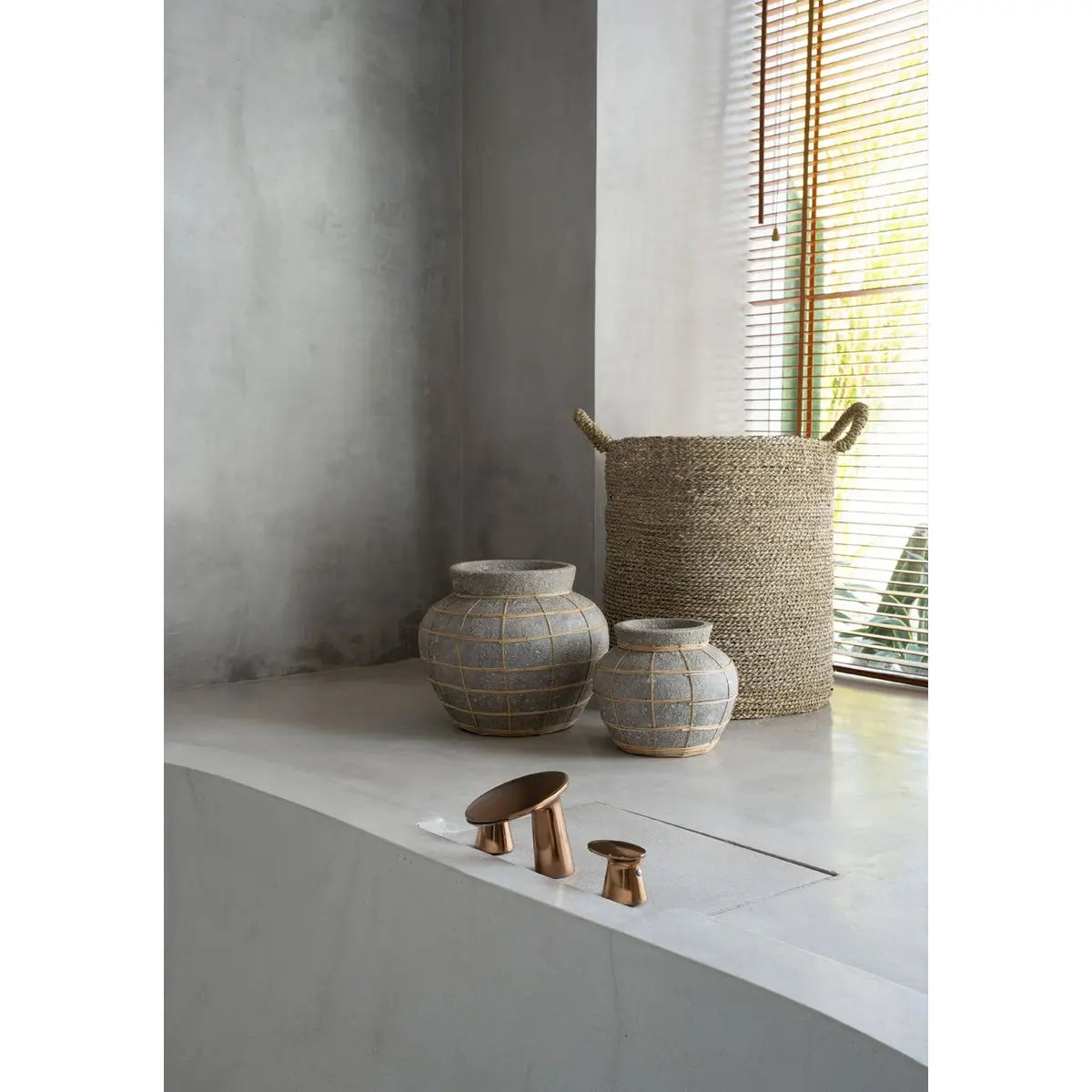 Le Vase Belly - Béton Naturel - S Bazar Bizar Living