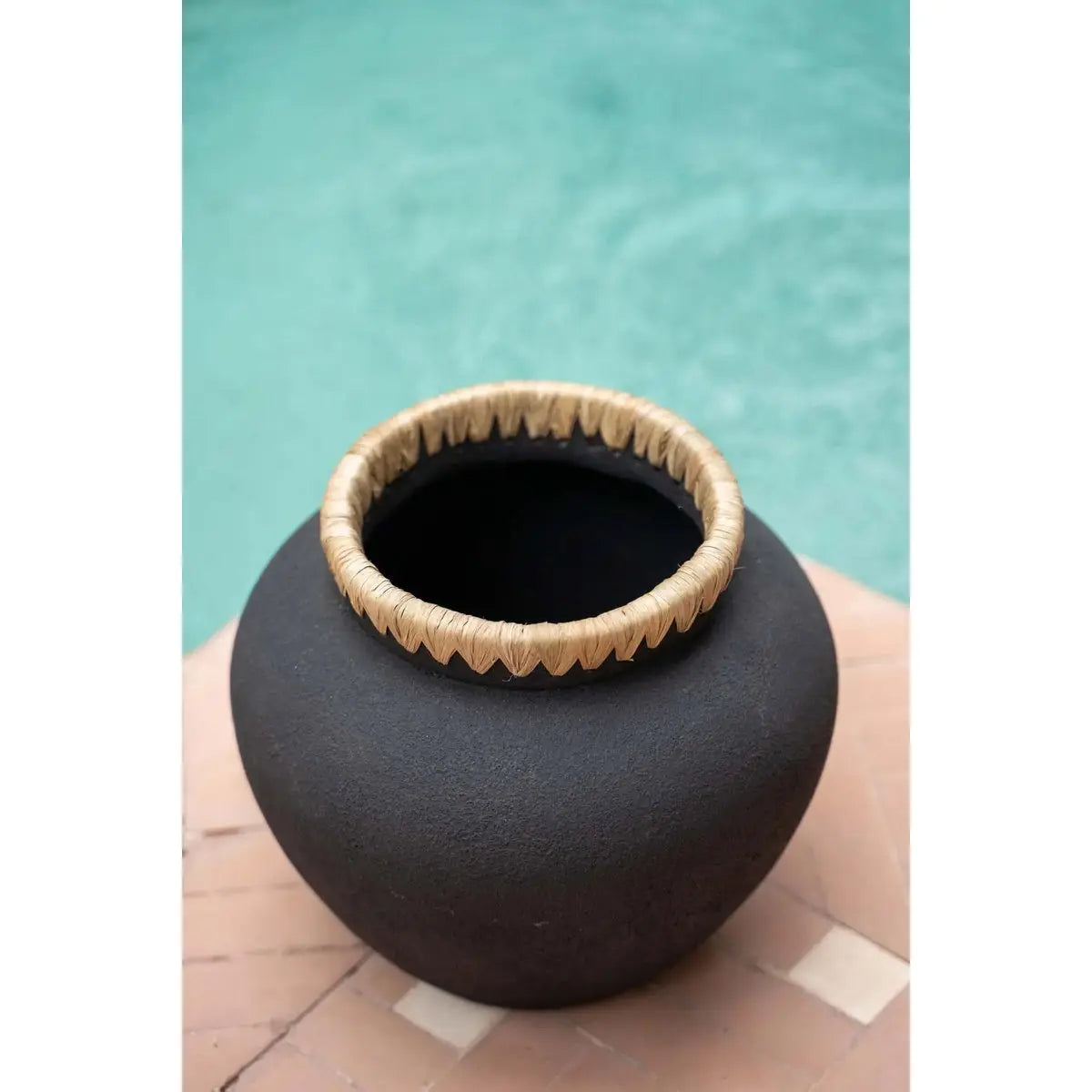 Le Vase Styly - Noir Naturel - M Bazar Bizar Living