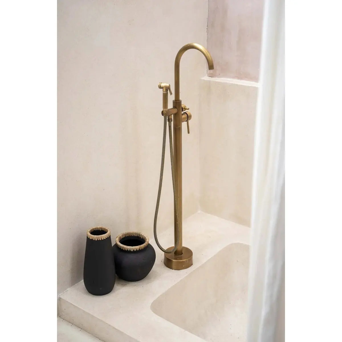 Le Vase Styly - Noir Naturel - S Bazar Bizar Living