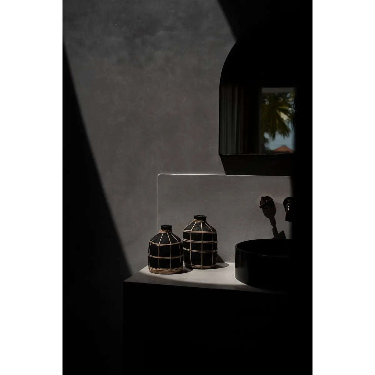 Le Vase Whoopy - Noir Naturel - M Bazar Bizar Living