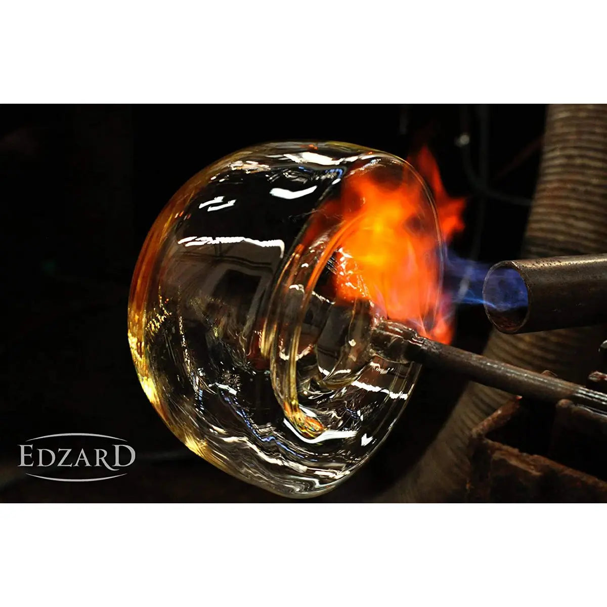 Pichet EDZARD Olivia, verre cristal soufflé à la bouche avec rebord en platine, hauteur 16 cm, capacité 1,0 litre EDZARD-SHOP.com