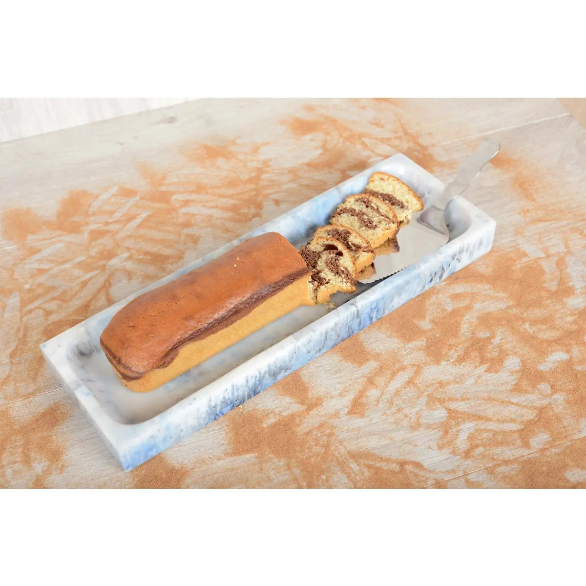 Plat apéritif 3 compartiments / plat à cake résine bleu nuage AULICA