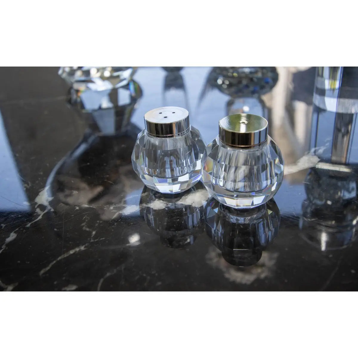 Salière et poivrière rondes façon cristal AULICA
