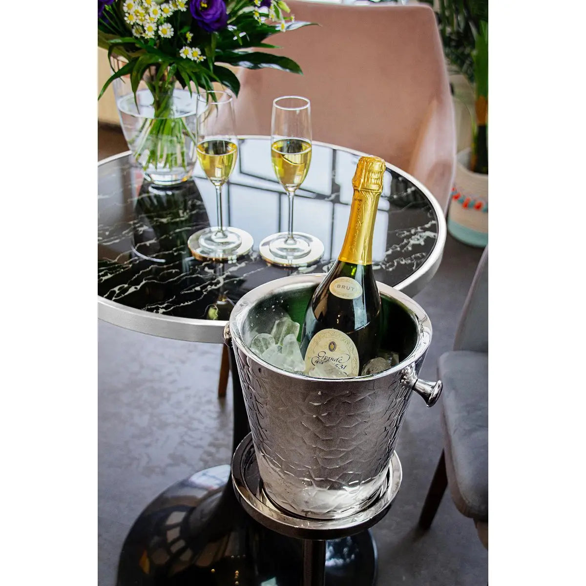 Seau à champagne EDZARD Capri avec support, acier inoxydable poli, motif extérieur, H 85 cm, glacière H 23 cm EDZARD-SHOP.com