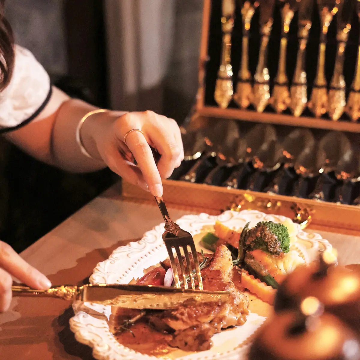 Service couverts européen acier inoxydable emphatique – Ensemble 24 pièces cour royale coffret bois Dropshipman