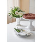 Serviette à gâteau et couteau à gâteau EDZARD, argenté, résistant au ternissement, longueur du couteau 32 cm, longueur du levier 28 cm EDZARD-SHOP.com