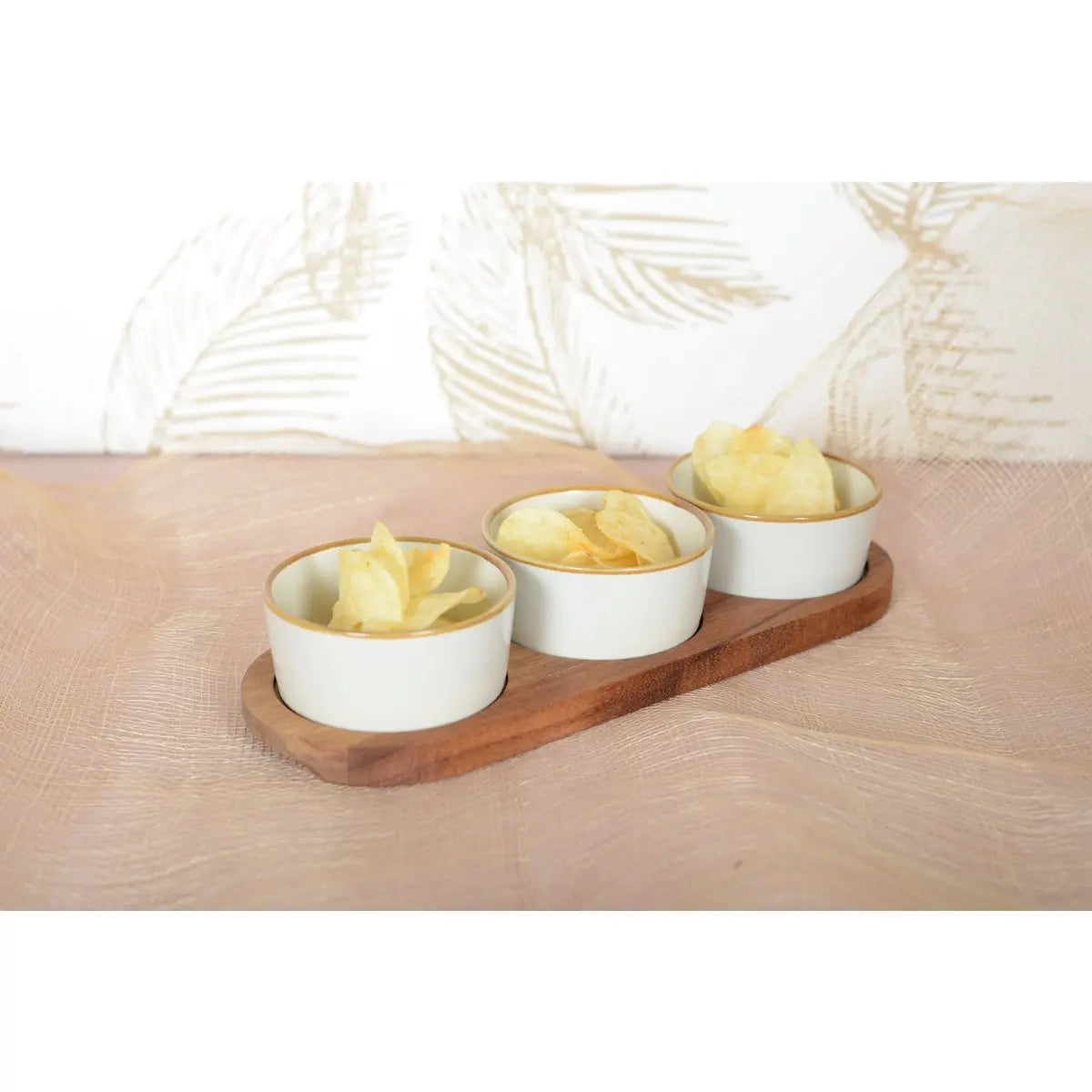 Set apéritif de 3 coupelles sur plateau en bois 29x10cm AULICA
