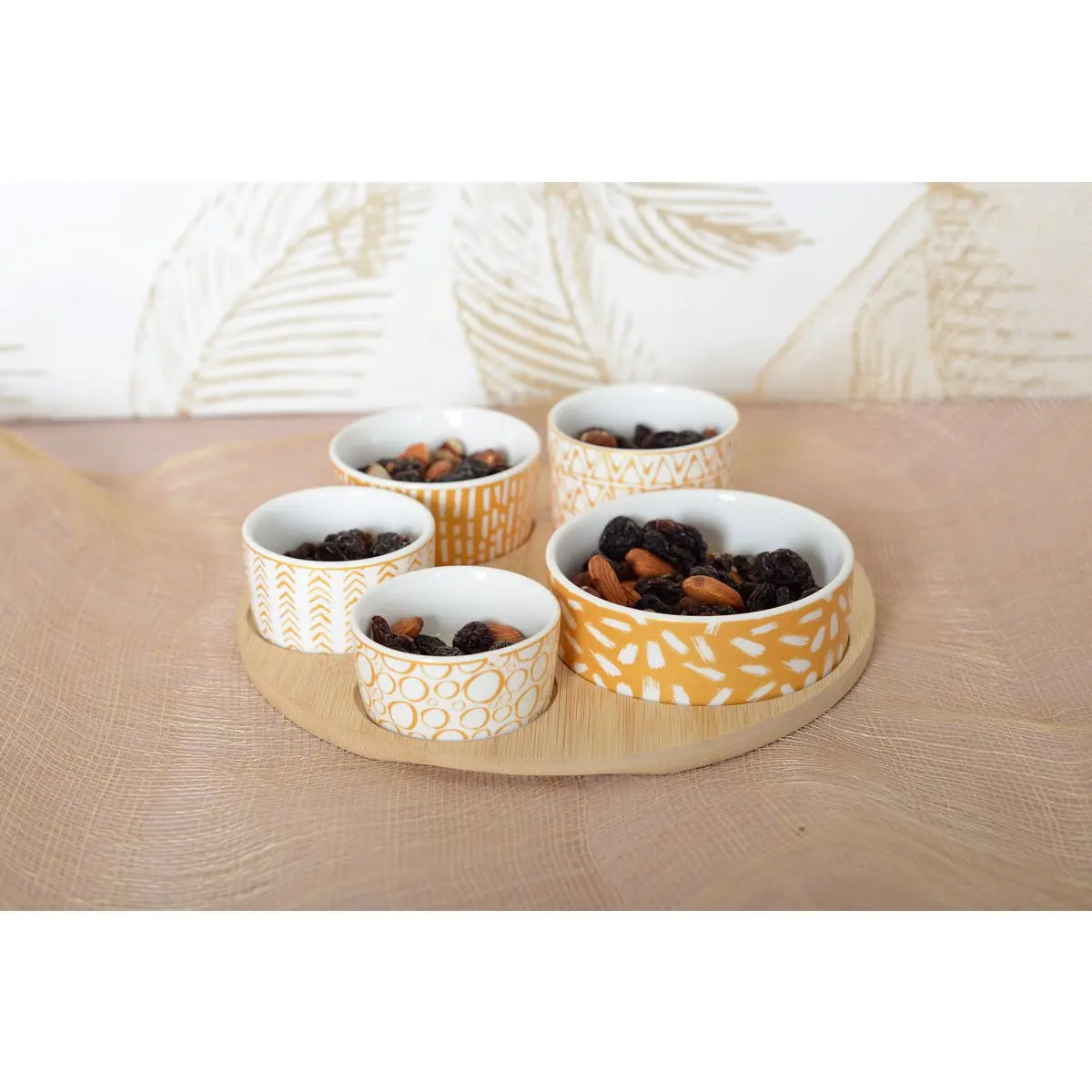 Set apéritif de 5 coupelles sur plateau en bois rond AULICA