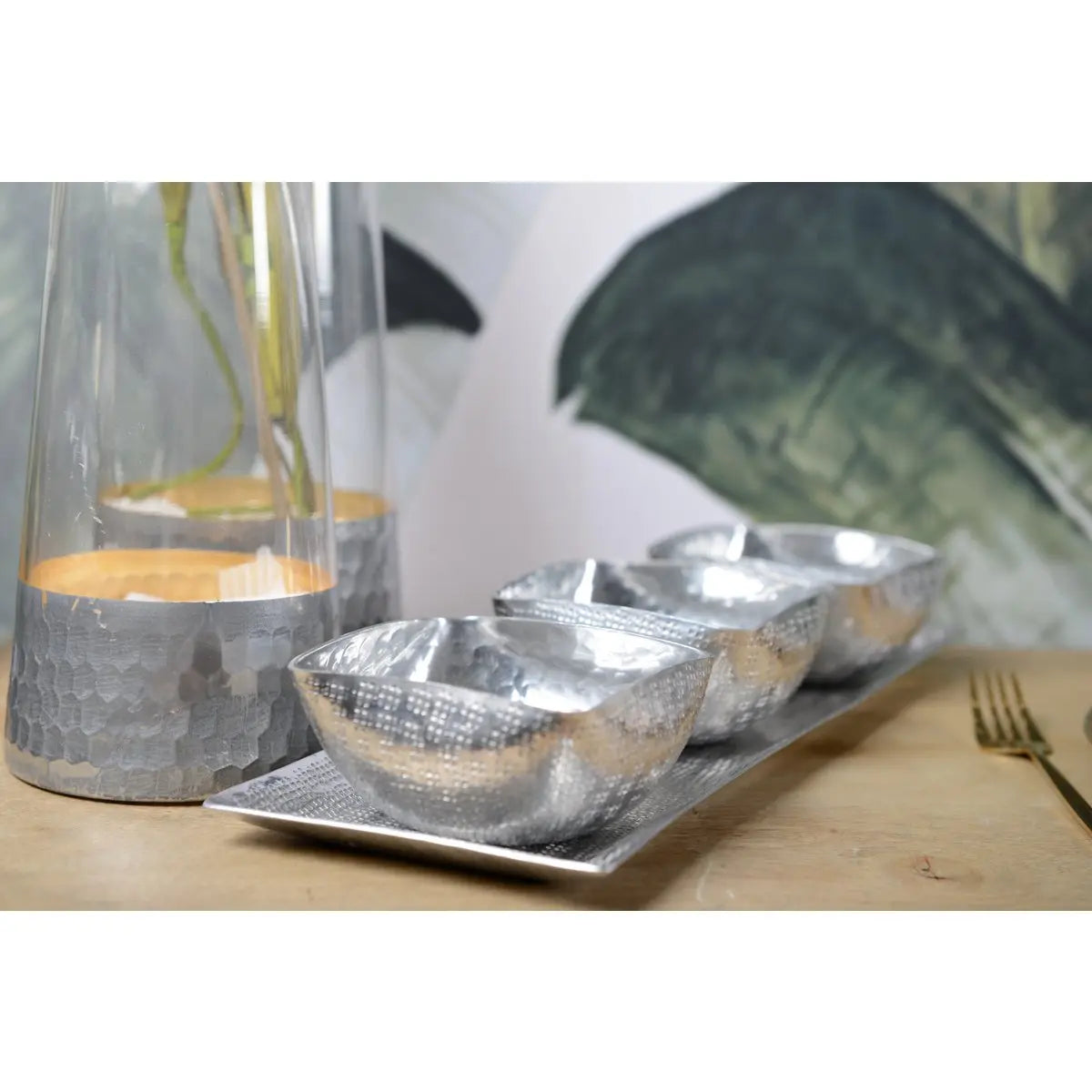 Set de 3 coupelles sur plateau en aluminium AULICA