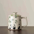 Tasse céramique panda peinte main – Design kawaii gris bois artisanal mignon 02