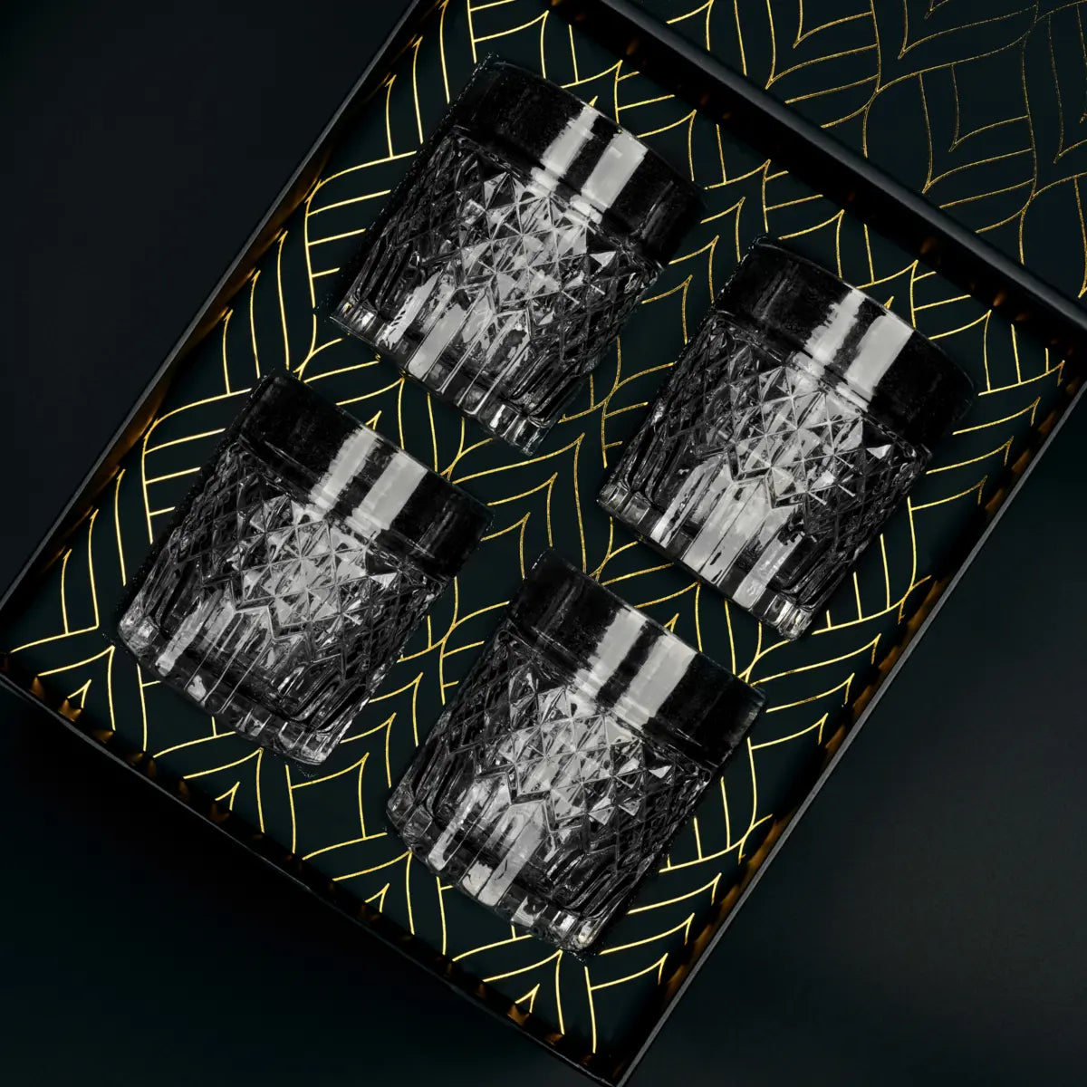 The Privilege Collection - Prestige Glasses ROCKS Whiskey Chilling Stones