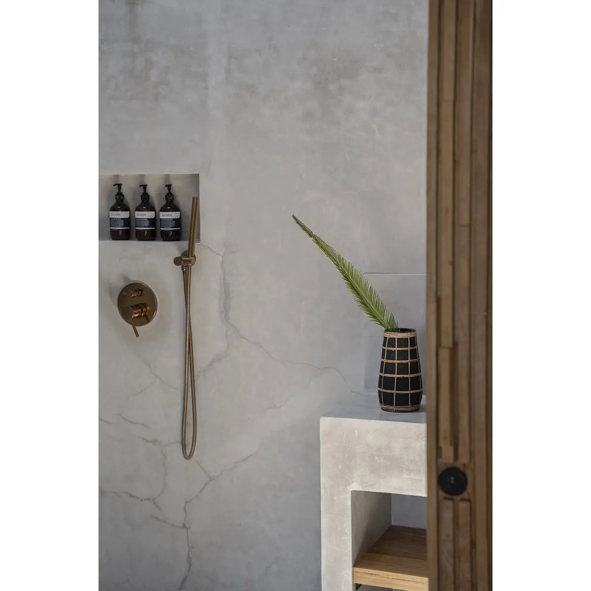 Vase The Cutie - Noir Naturel - M Bazar Bizar Living