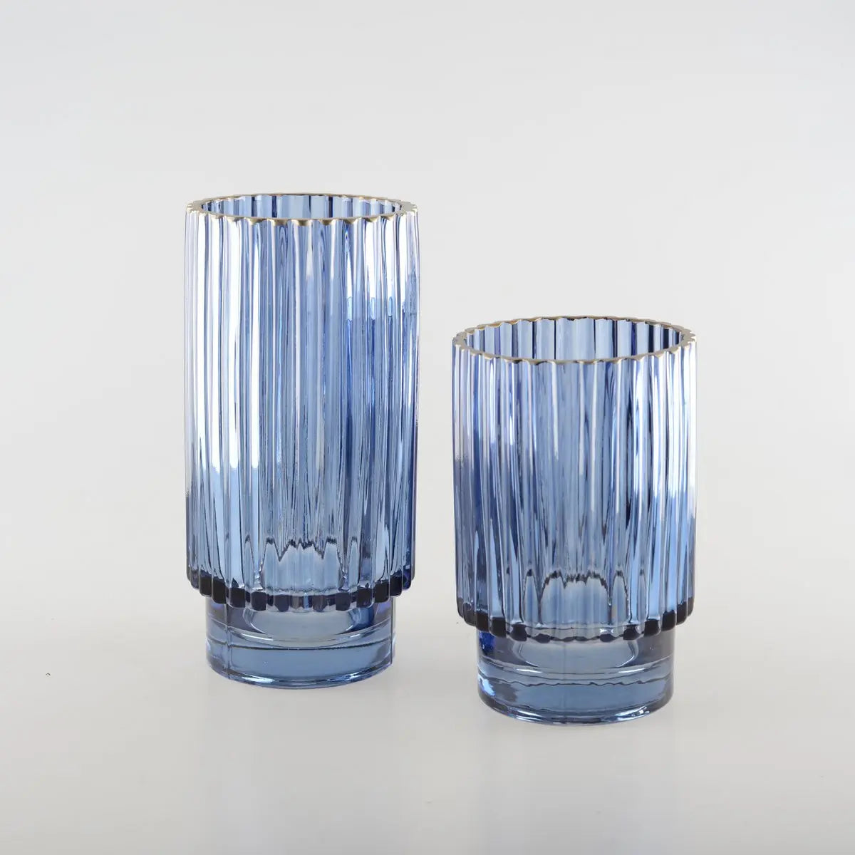 Vase bleu fonce bord doré h.15cm AULICA