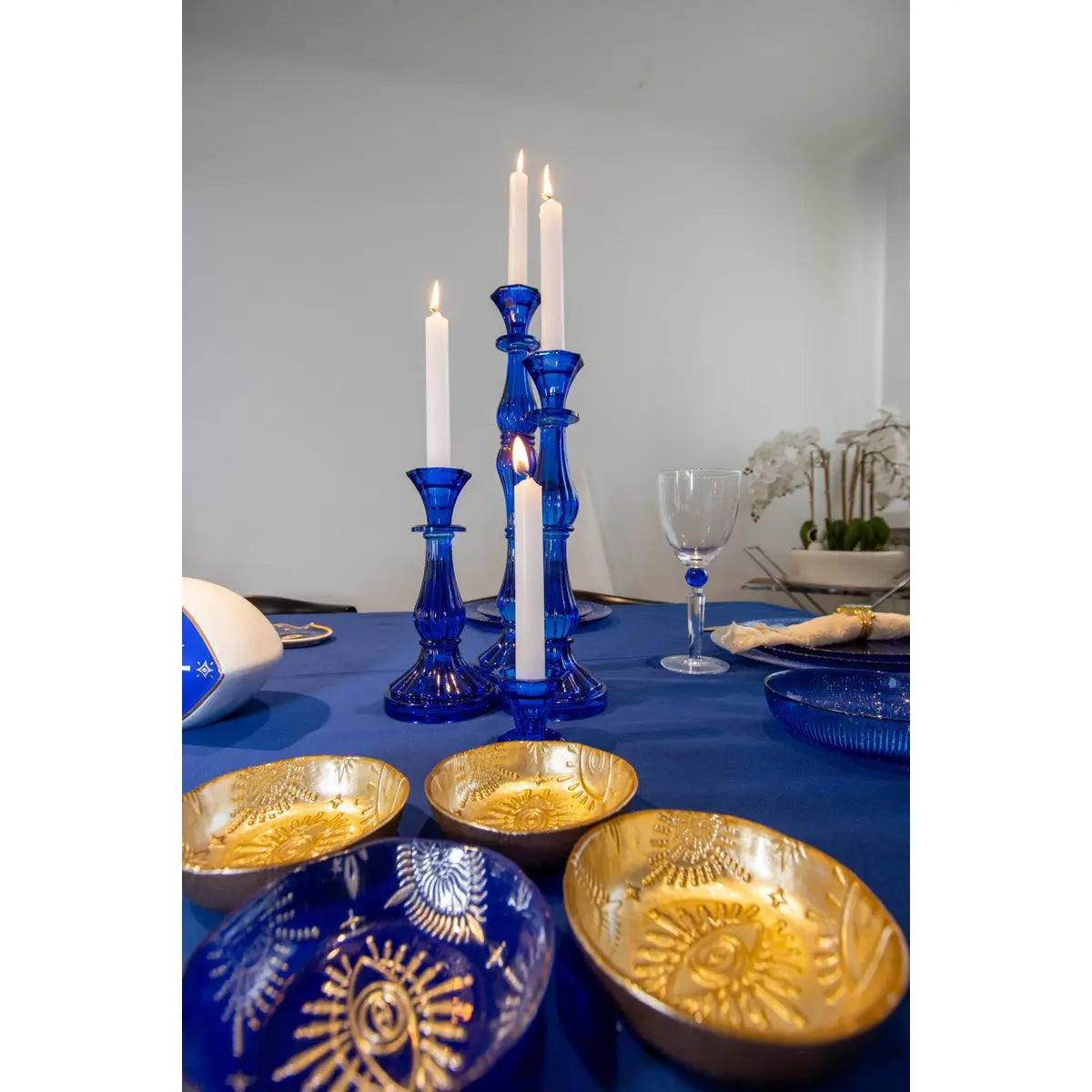 Verres à vin avec pied en diamant bleu - lot de 4 AULICA