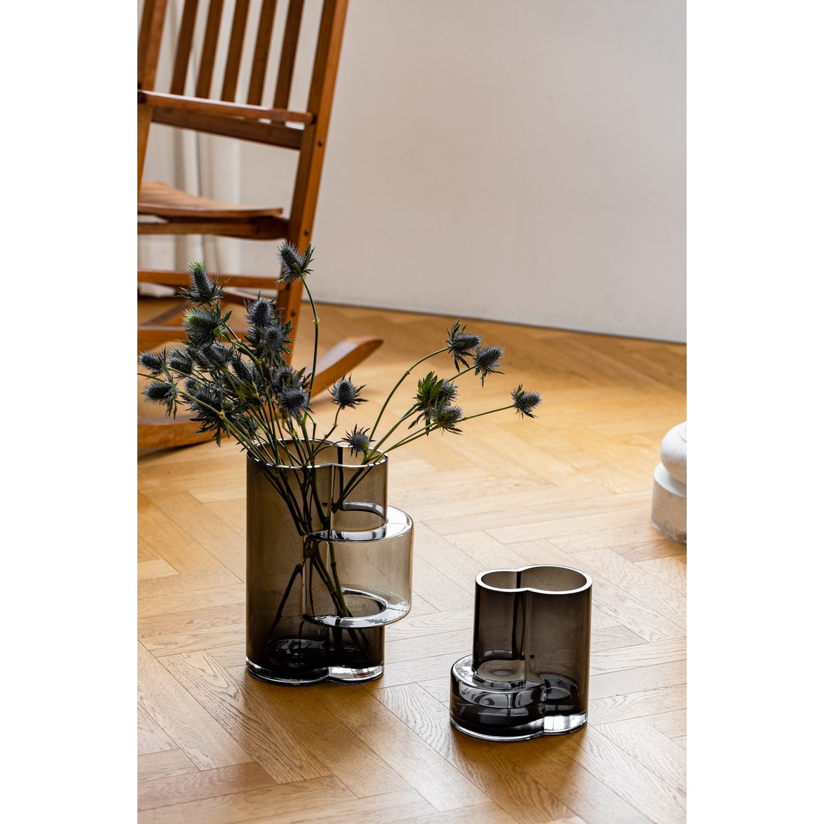 Art de la Table Vase haut moderniste innovant, design haut de gamme, constructiviste FUSIO 32 Gris Zistyhome art de la table