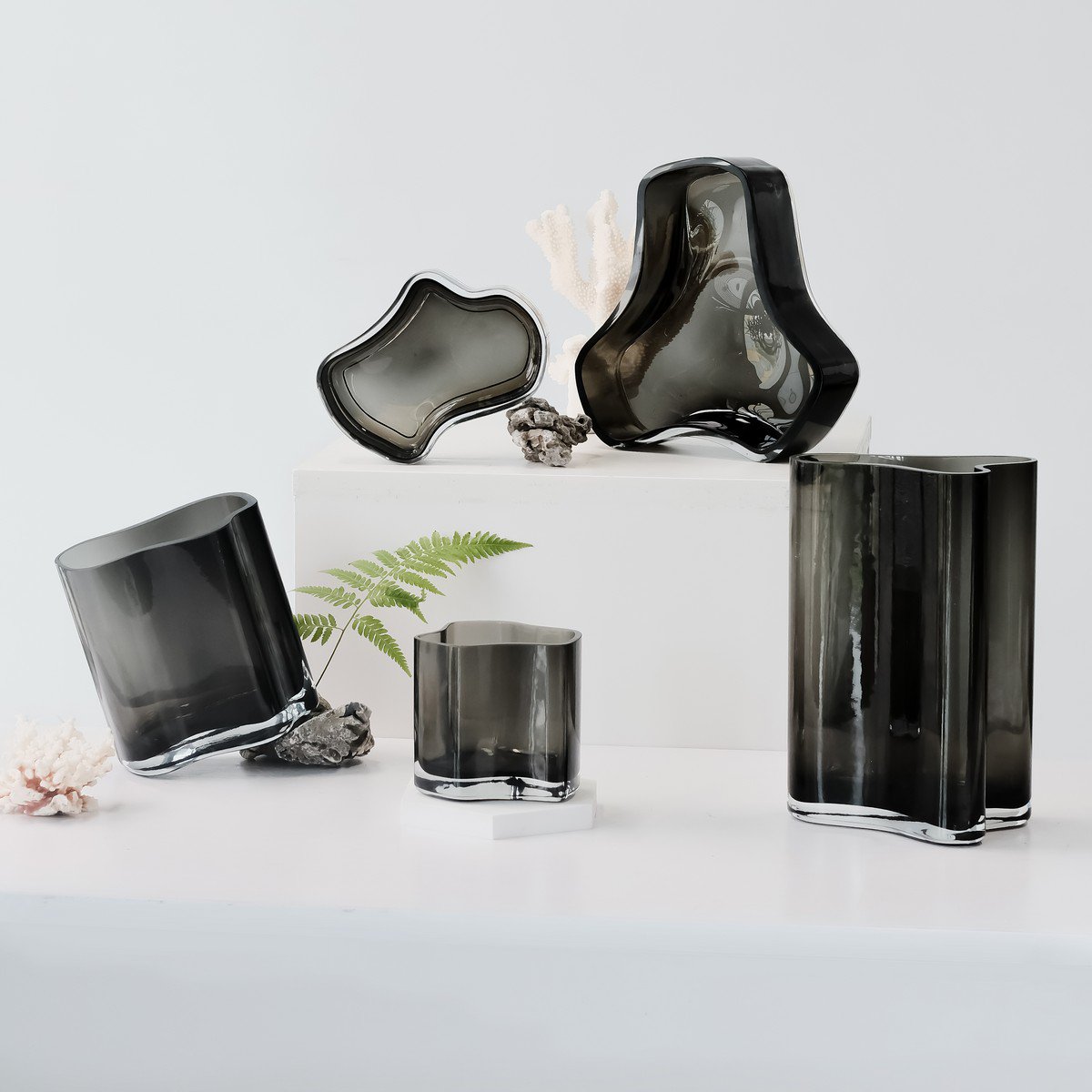 Nouveau grand bol ou assiette au design moderne, inspiré de CORAL et Aalto, COR08GR