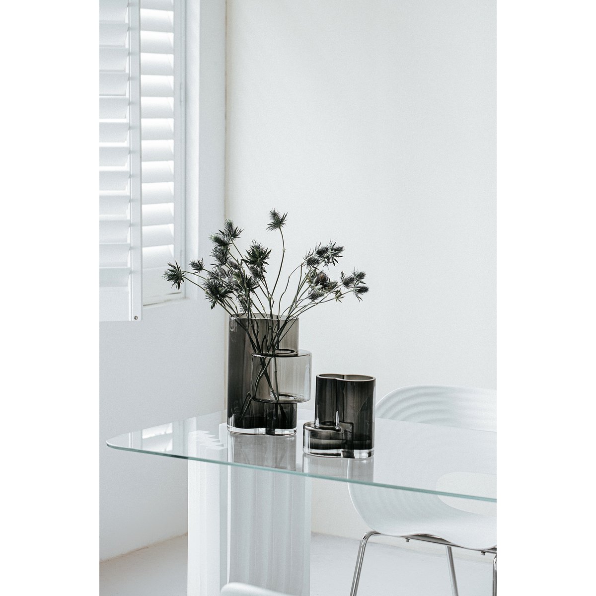 Art de la Table Vase haut moderniste innovant, design haut de gamme, constructiviste FUSIO 32 Gris Zistyhome art de la table